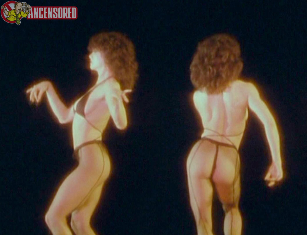 Голая и откровенная Лиза Лион на фото: эротическая фотография.